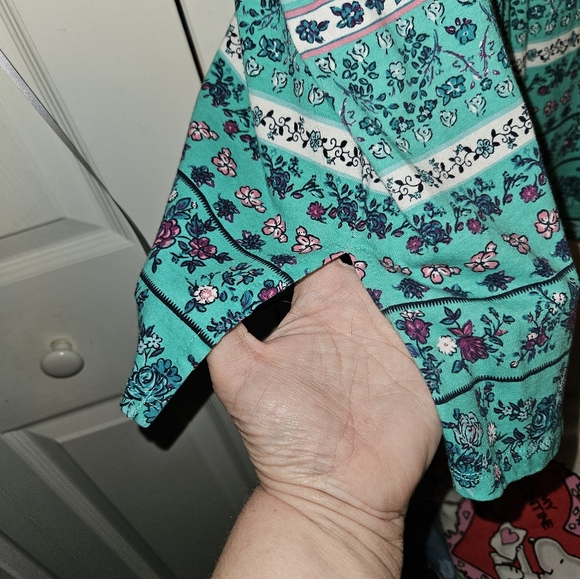 #492-Woman Within-Short-Sleeve Pintucked Henley Tunic Green PatternedSze. 26/28W - Picture 4 of 6